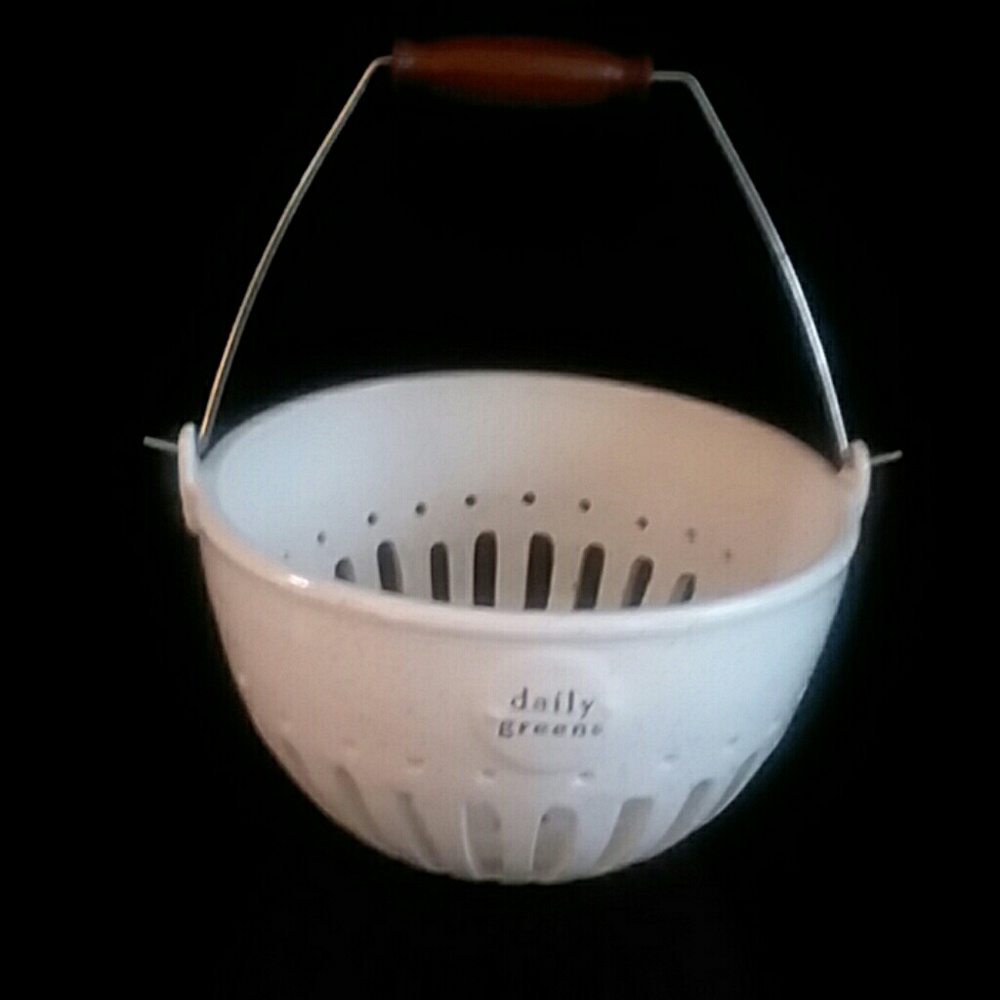 New Daily Greens Colander